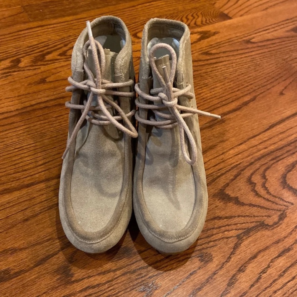 Michael Korea suede boots